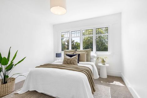 Photo of property in 166 Fendalton Road, Fendalton, Christchurch, 8052