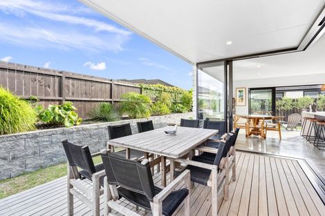 Photo of property in 7 Olney Court, One Tree Point, 0118