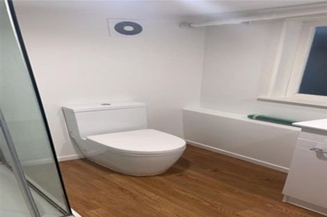 Photo of property in 209a Sturges Road, Henderson, Auckland, 0612