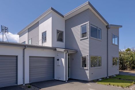 Photo of property in 11 Kakapo Lane, Redwood, Christchurch, 8051