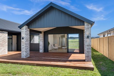 Photo of property in 10 Korimako Lane, One Tree Point, 0118