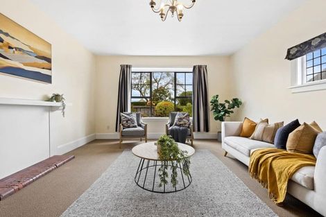 Photo of property in 113 Saint Andrews Square, Strowan, Christchurch, 8052