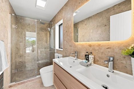 Photo of property in 12 Roseberry Avenue, Birkenhead, Auckland, 0626