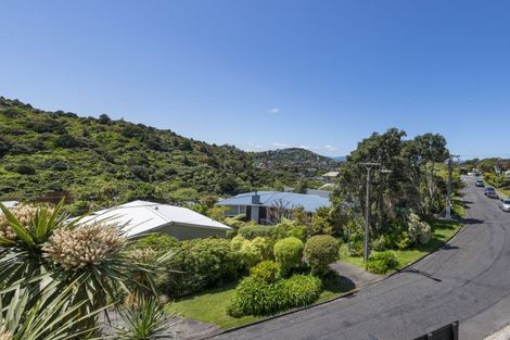 Photo of property in 77 Spencer Street, Crofton Downs, Wellington, 6035