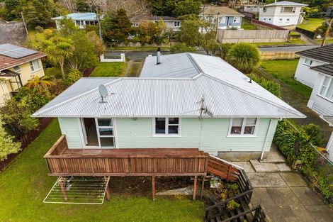 Photo of property in 7 Reid Road, Wainuiomata, Lower Hutt, 5014