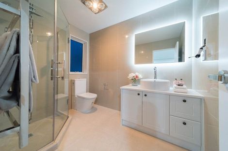 Photo of property in 18 Eastfield Avenue, Flat Bush, Auckland, 2019