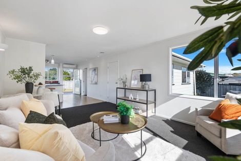 Photo of property in 15 Tyndrum Place, Highland Park, Auckland, 2010