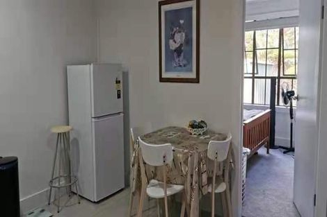 Photo of property in 7 Glen Vista Place, Bayview, Auckland, 0629