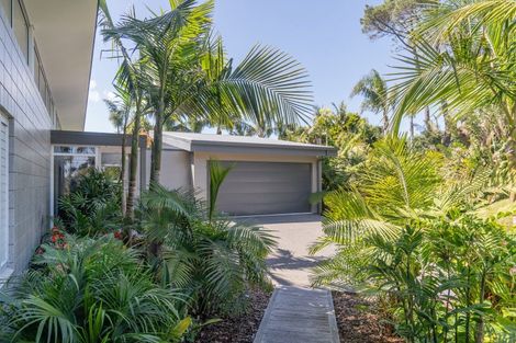 Photo of property in 47 Sarahs Hill, Hahei, Whitianga, 3591