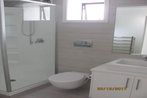 Photo of property in 12 Meadowvale Avenue, Forrest Hill, Auckland, 0620