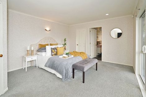 Photo of property in 52 Greenfield Drive, Western Heights, Hamilton, 3200