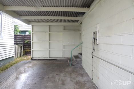 Photo of property in 49 Flanshaw Road, Te Atatu South, Auckland, 0610