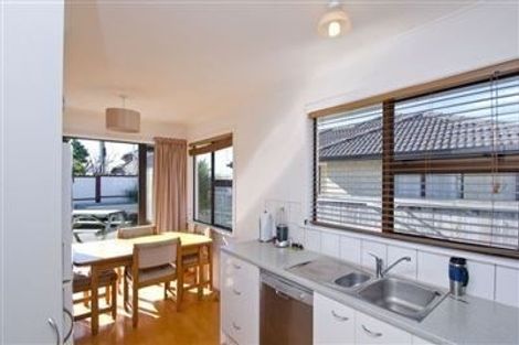 Photo of property in 204 Ngatai Road, Otumoetai, Tauranga, 3110