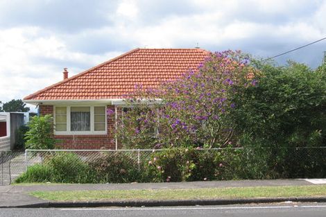 Photo of property in 65 Archibald Road, Kelston, Auckland, 0602