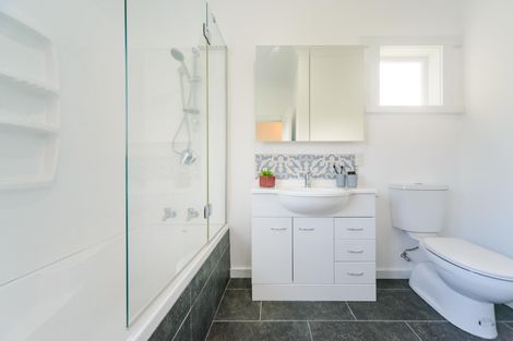 Photo of property in 57b Crewe Crescent, Hokowhitu, Palmerston North, 4410