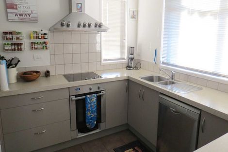 Photo of property in 96a Onerahi Road, Onerahi, Whangarei, 0110