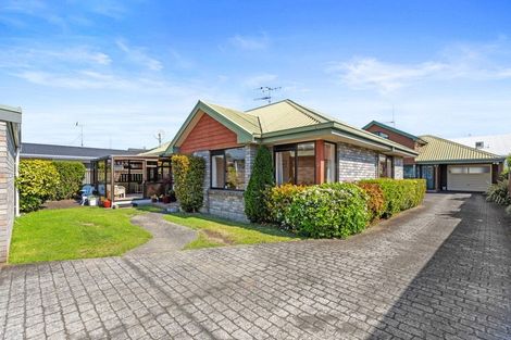 Photo of property in 2/14 Twelfth Avenue, Tauranga South, Tauranga, 3112