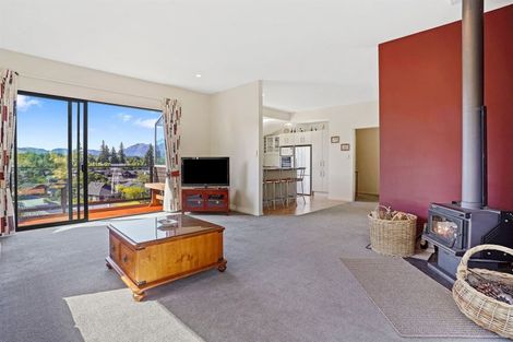 Photo of property in 56 Saint James Avenue, Hanmer Springs, 7334