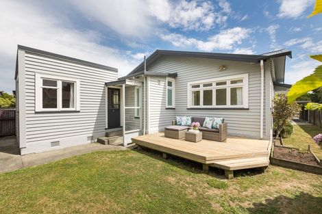 Photo of property in 81 Heretaunga Street, Palmerston North, 4414