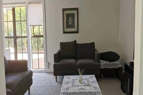 Photo of property in 7 Glen Vista Place, Bayview, Auckland, 0629