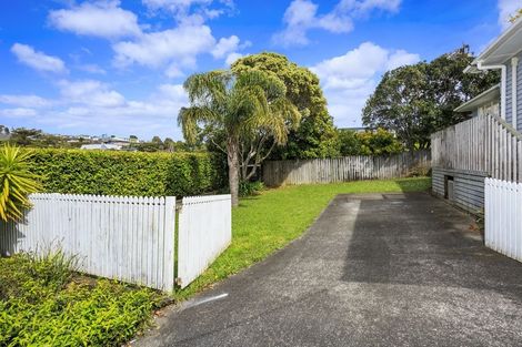 Photo of property in 1/33 Hythe Terrace, Mairangi Bay, Auckland, 0630
