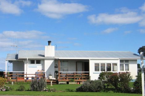 Photo of property in 2a Seabury Avenue, Foxton Beach, Foxton, 4815