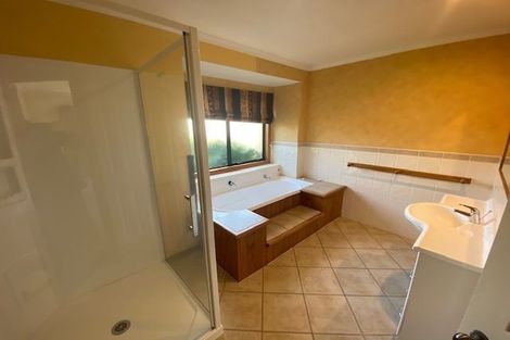 Photo of property in 3 Bellona Place, Flagstaff, Hamilton, 3210