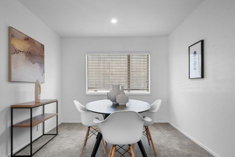 Photo of property in 25 Marina View Drive, West Harbour, Auckland, 0618