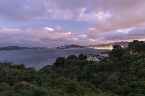 Photo of property in 2/72 Homebush Road, Khandallah, Wellington, 6035