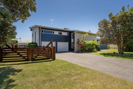 Photo of property in 1 School House Lane, Whitianga, 3510