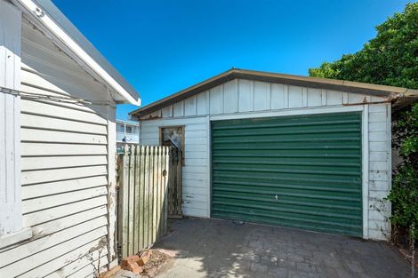 Photo of property in 172 Shaw Avenue, New Brighton, Christchurch, 8083