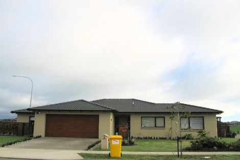 Photo of property in 3 Central Park, Paraparaumu Beach, Paraparaumu, 5032