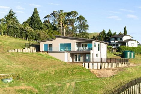 Photo of property in 34 Te Auhi Way, Welcome Bay, Tauranga, 3112