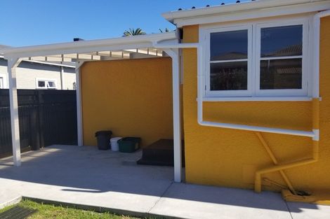 Photo of property in 8a Pharazyn Street, Gonville, Whanganui, 4500