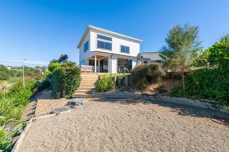 Photo of property in 9 Koru Place, Snells Beach, 0920