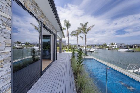 Photo of property in 33 Awatea Drive, Whitianga, 3510