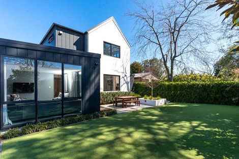 Photo of property in 10 Claremont Avenue, Papanui, Christchurch, 8053