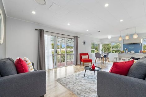 Photo of property in 7 Talmar Place, Massey, Auckland, 0614