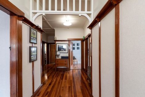 Photo of property in 80 Paynters Avenue, Strandon, New Plymouth, 4312