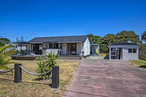 Photo of property in 52 Bream Bay Drive, Ruakaka, 0116