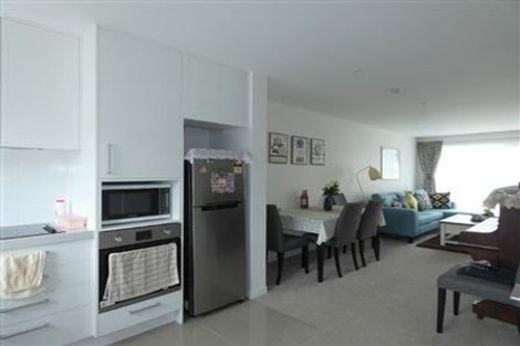 Photo of property in 15/2 Stone Street, Miramar, Wellington, 6022