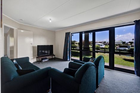 Photo of property in 13 Norfolk Street, Patea, 4520