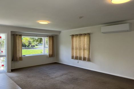 Photo of property in 31 Creamer Avenue, Belmont, Auckland, 0622