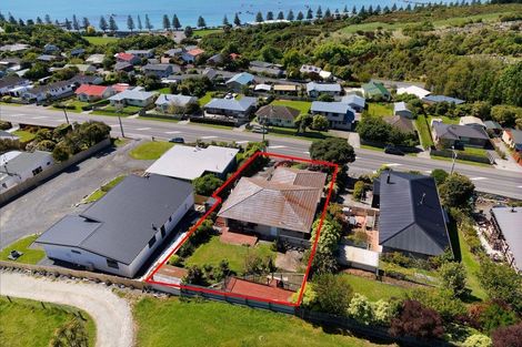 Photo of property in 72 Churchill Street, Kaikoura, 7300