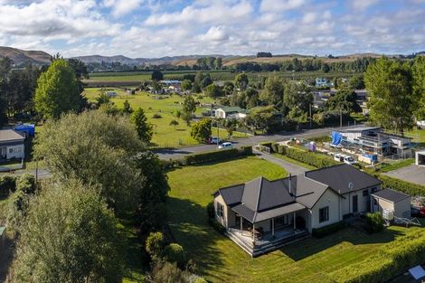 Photo of property in 5 Johnson Street, Waipawa, 4210