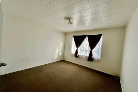 Photo of property in 8 John Walker Drive, Manurewa, Auckland, 2102