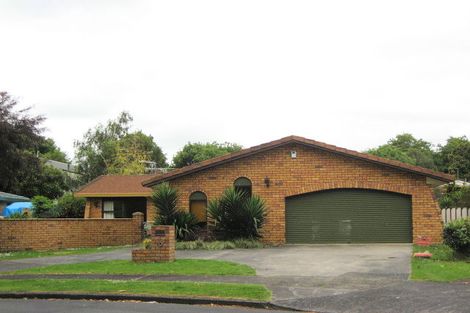 Photo of property in 8 Bacardi Place, Conifer Grove, Takanini, 2112