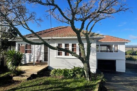 Photo of property in 26 Sunny Brae Crescent, Westmere, Auckland, 1022