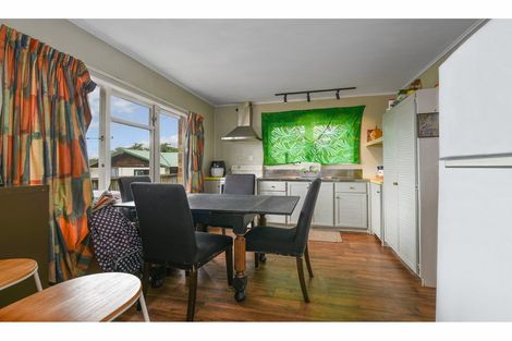 Photo of property in 8 Fairview Road, Western Heights, Rotorua, 3015