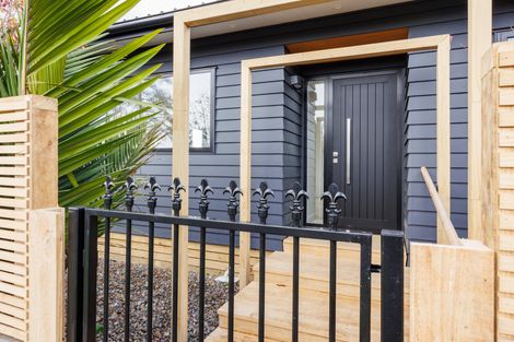 Photo of property in 33 Botanical Road, Takaro, Palmerston North, 4412